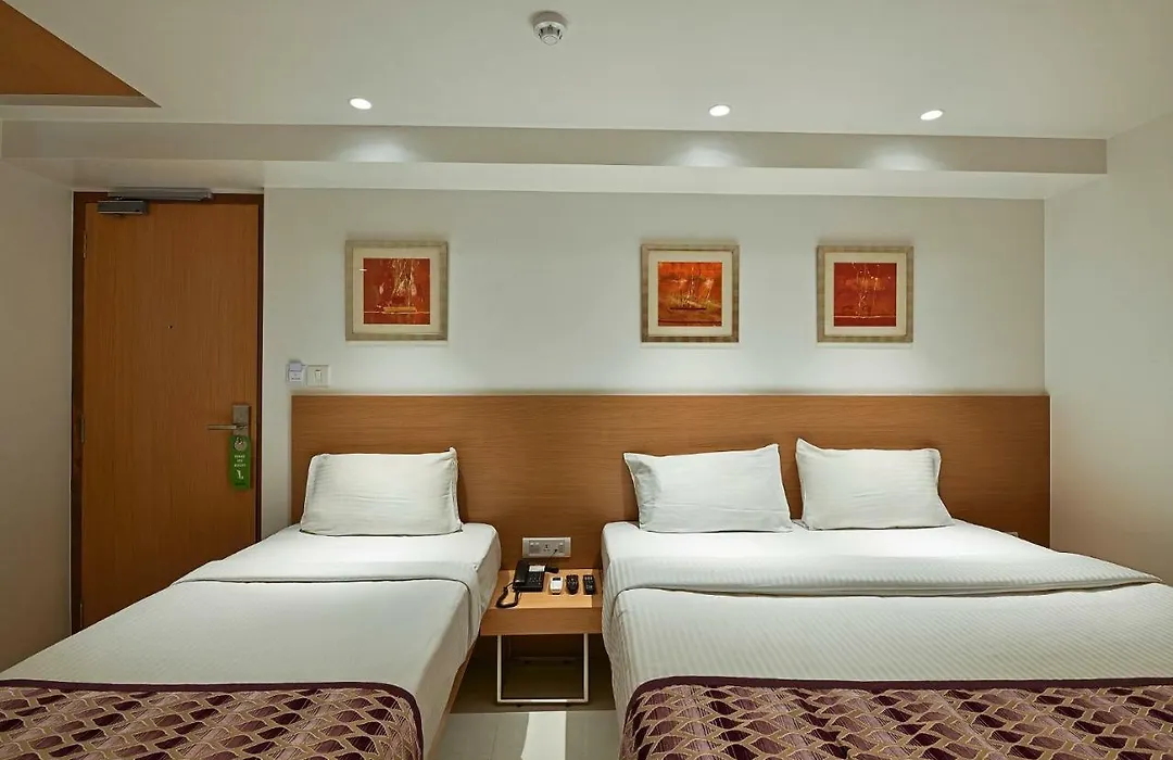 Hotel Leafio-Near Airport-1